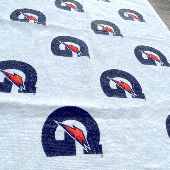 ๐ฅ๐ Gatorade G Towel 42"x22" !!!! - Picture 2 of 7